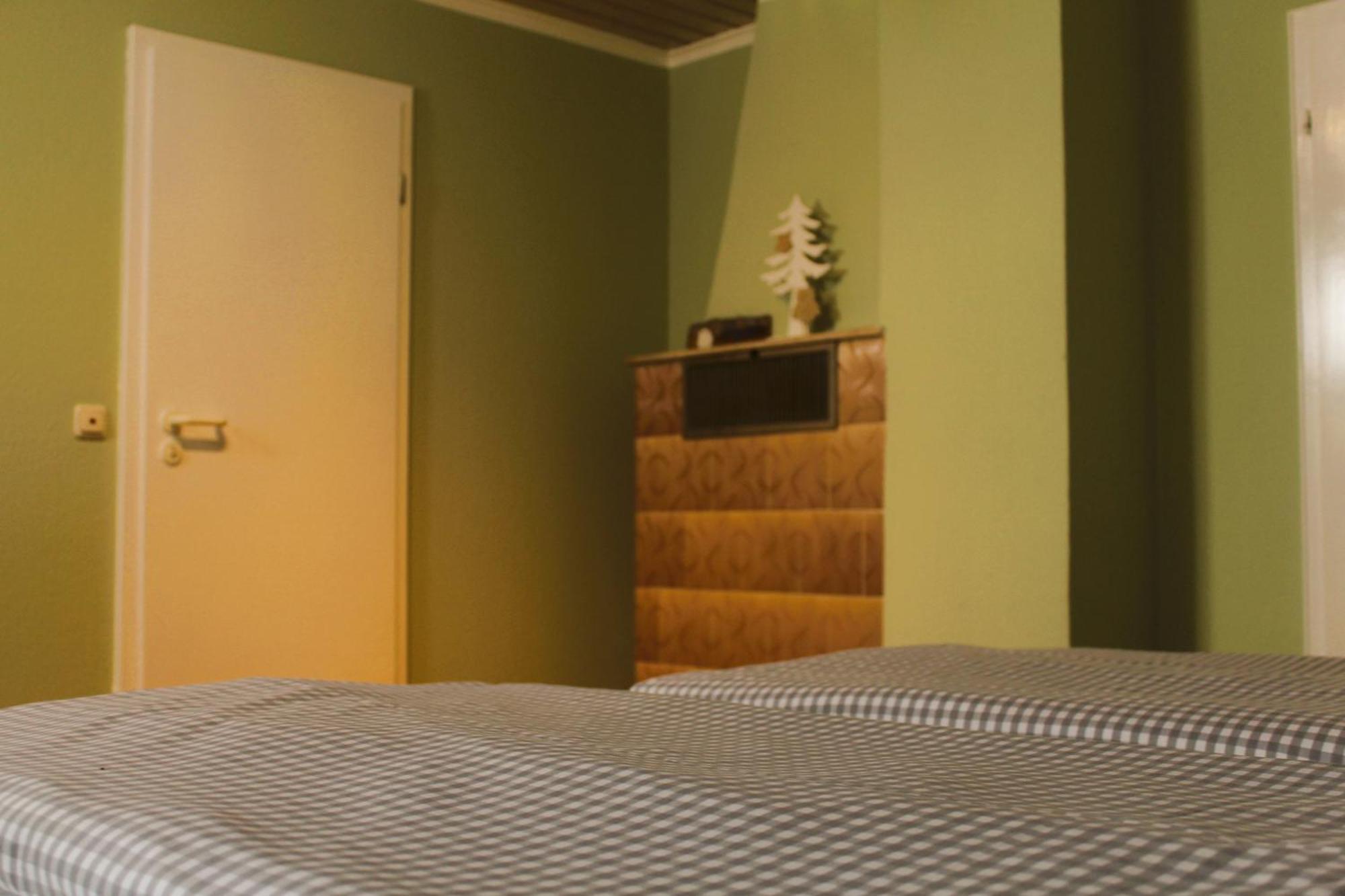 Haus Am Bach - Gemuetliche Pension Алерсхаузен Екстериор снимка