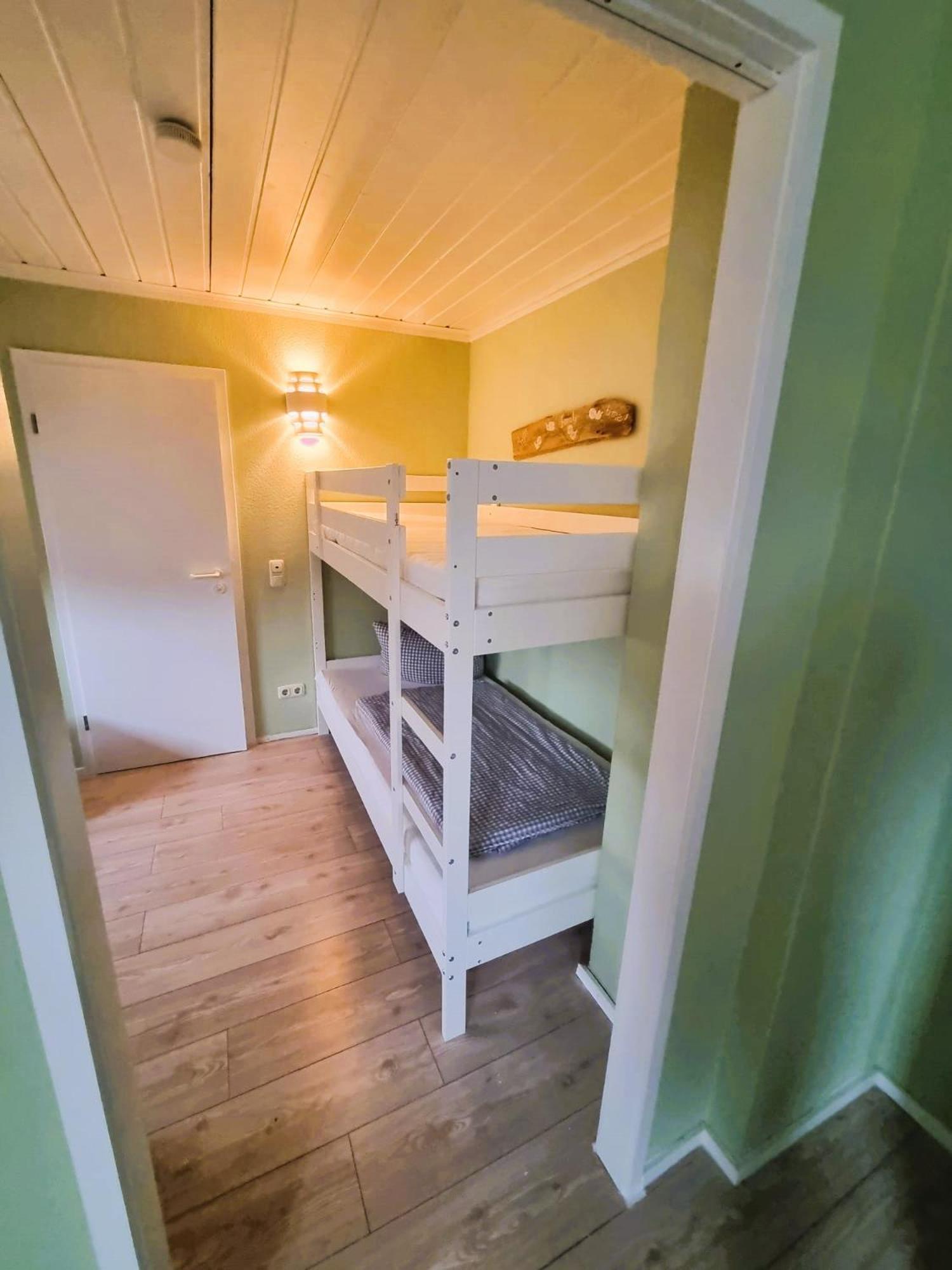 Haus Am Bach - Gemuetliche Pension Алерсхаузен Екстериор снимка
