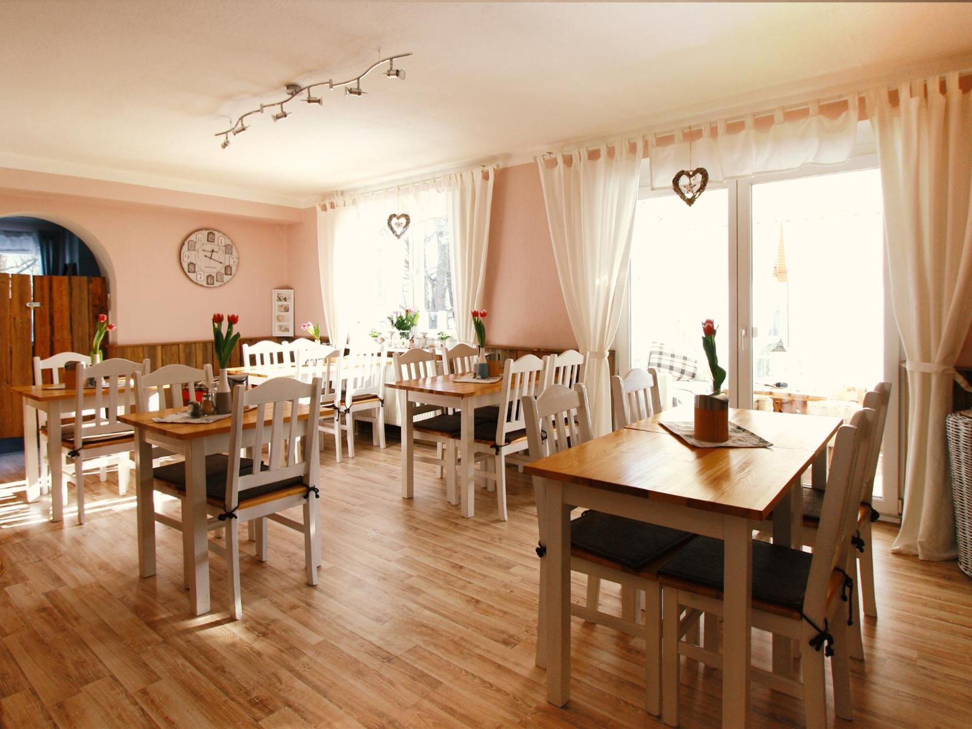 Haus Am Bach - Gemuetliche Pension Алерсхаузен Екстериор снимка
