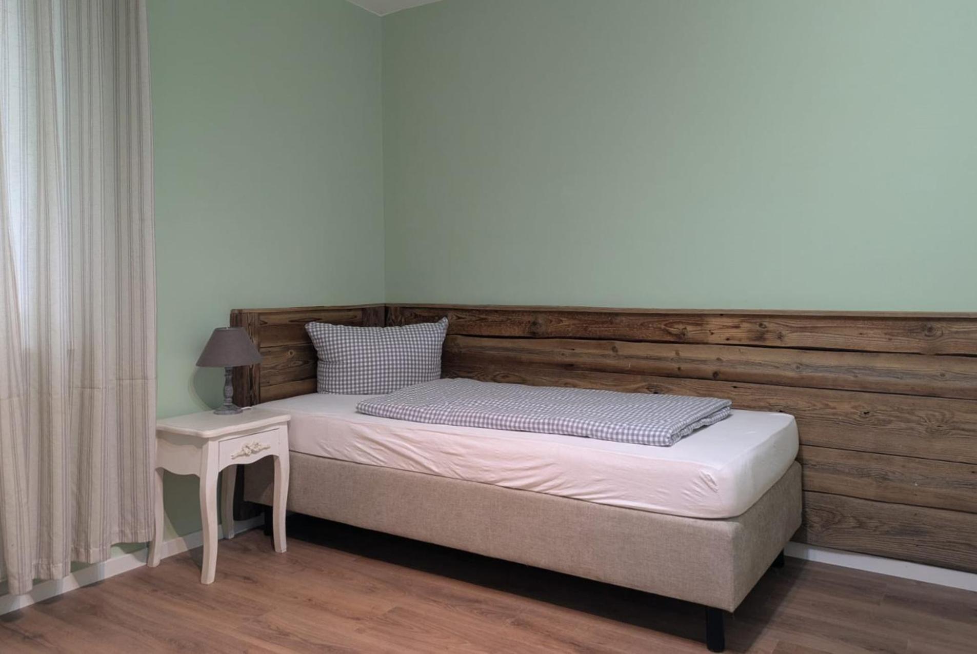 Haus Am Bach - Gemuetliche Pension Алерсхаузен Екстериор снимка